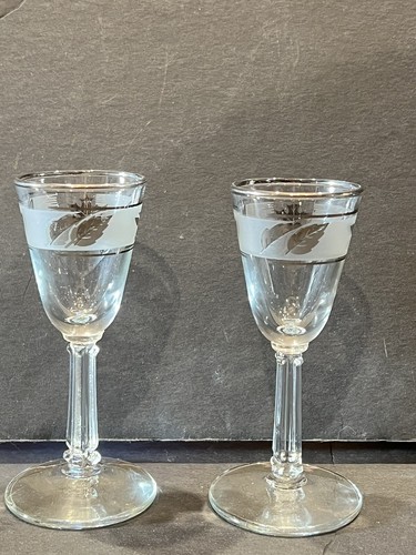 MCM Libbey Glass Silver Leaf Aperitif Glasses Set Of Two Great Condition - Picture 4 of 6