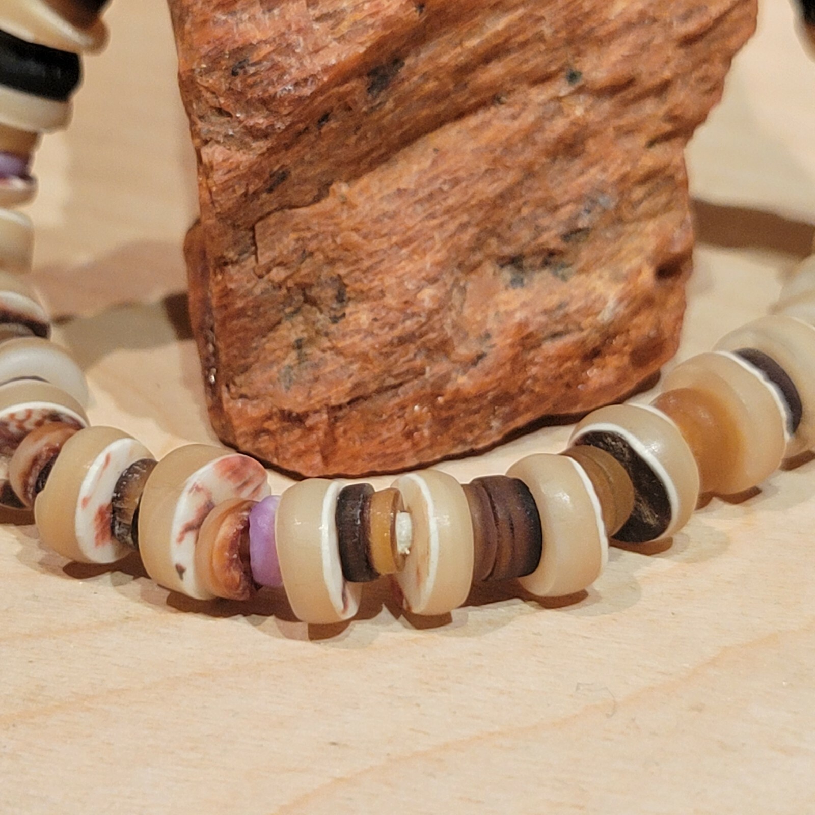 Shell Bead Bracelet Disc Handcrafted Artisan Folk… - image 8