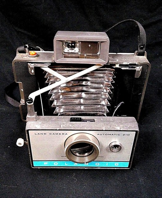 polaroid 210 land camera film