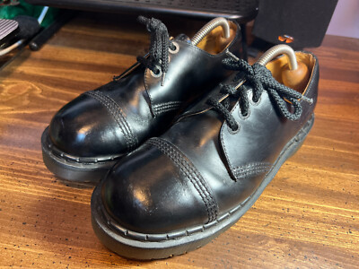 Vintage MADE in ENGLAND Black CAP-TOE Dr. Martens Leather  display picture 2