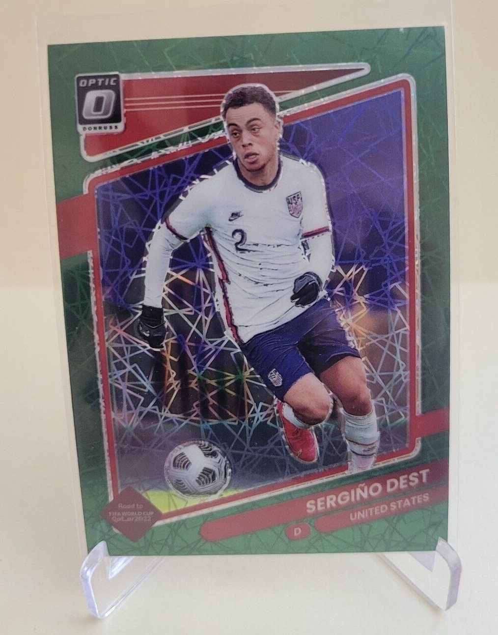 2021-22 DONRUSS OPTIC ROAD TO QATAR SERGINO DEST GREEN VELOCITY PRIZM #162