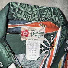 Hilo Hattie Hawaiian Camp Shirt Mens L Surfboards Buttons
