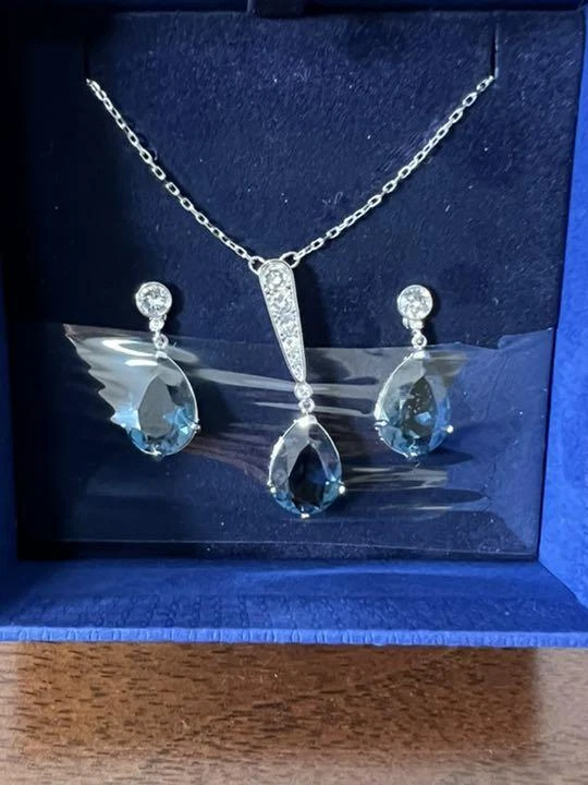 Swarovski vintage set sale