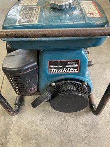 Makita EW300R 5HP Water Pump 3"