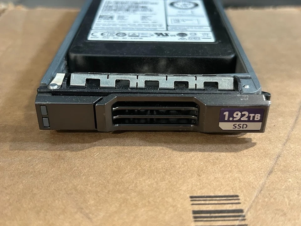 Dell Enterprise Plus 1.92TB 12GB/s 2.5" SAS SSD, MZ-ILS1T9A, 01NFN7 #95 - Image 4 of 4
