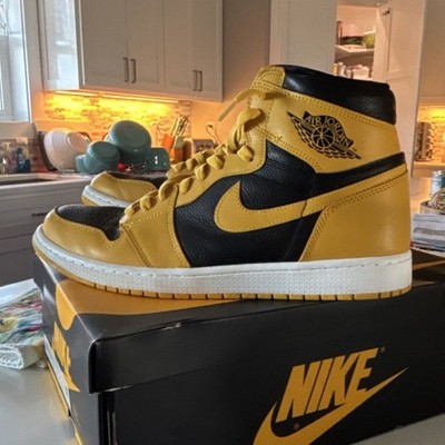 Nike Air Jordan 1 High Top Retro OG Pollen Leather Sneakers Yellow/Black