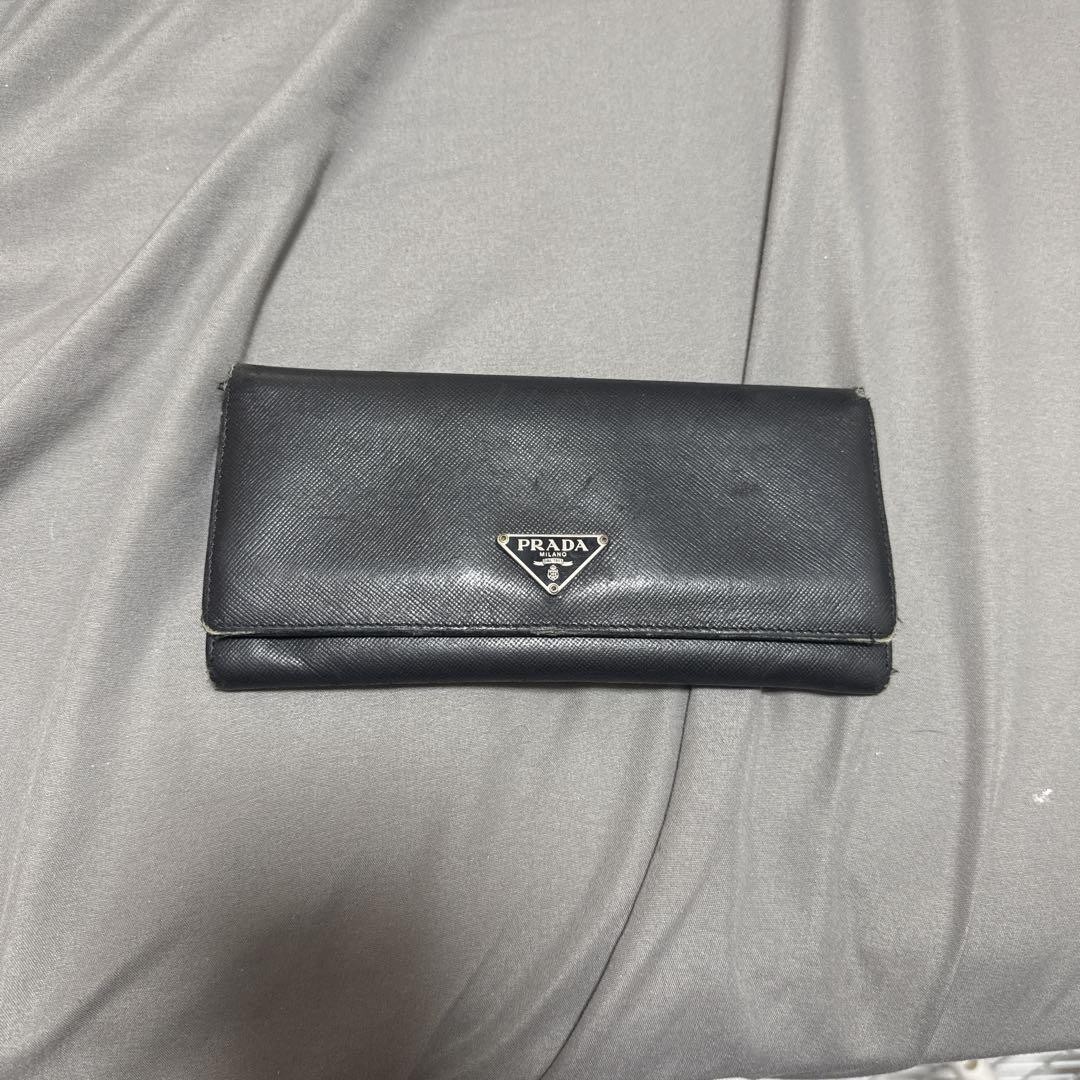 PRADA black leather long wallet flexible response pre-owned