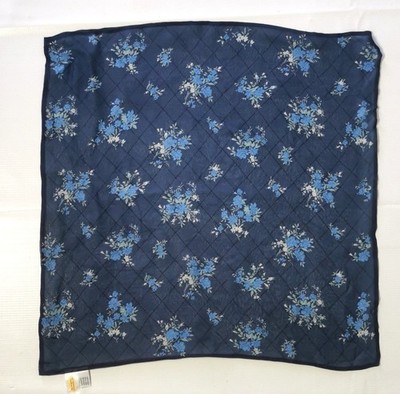 Talbots Seidentuch. Gebraucht in gutem Zustand. 100% Seide. 55cm*55cm