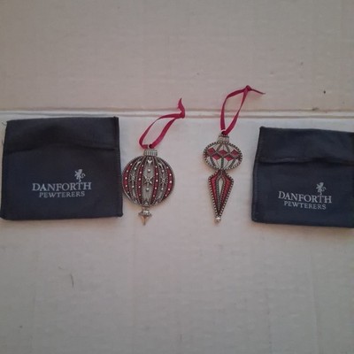 2x Danforth Hand Crafted Fine Pewter Ornaments 2005 2009 New Old Stock 2.5'' & 3''