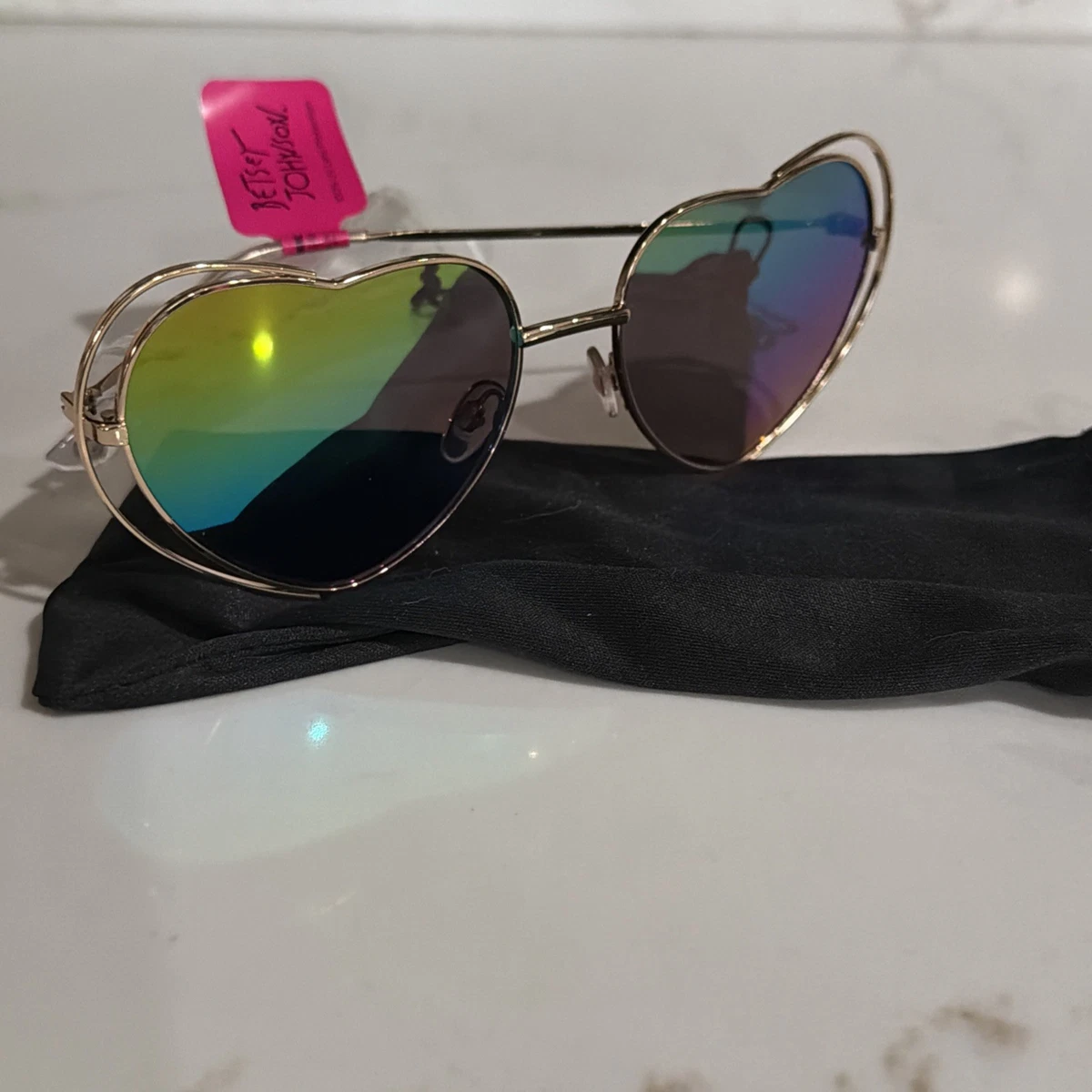 Betsey Johnson rainbow ombre gradient lens gold heart shape retro sunglasses new 20220120_234336.jpg?v=1642807973 main image 4