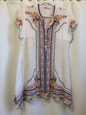NWOT Johnny Was Embroidered Short Sleeve "Moji" White Tunic Blouse Top Size Med