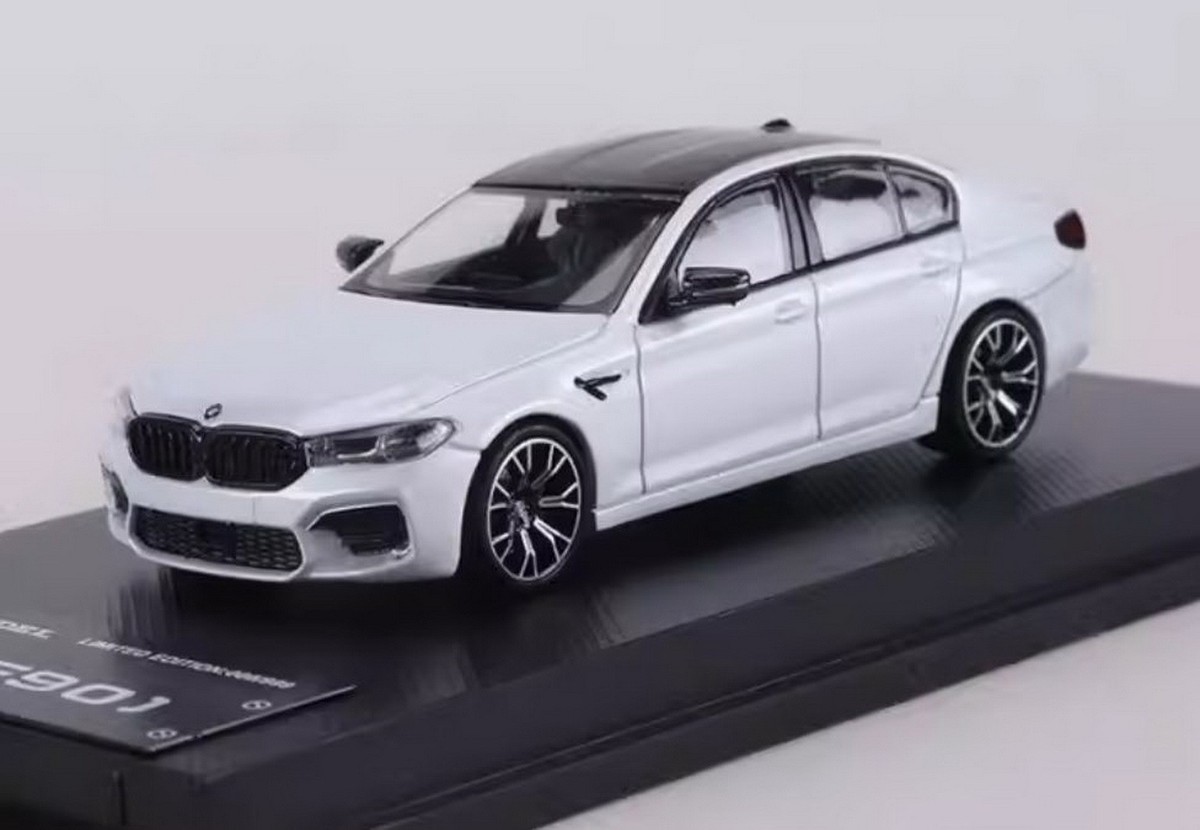 MJ 1/64 Scale 1/64 Scale M5 F90 White Diecast Car Model Collection