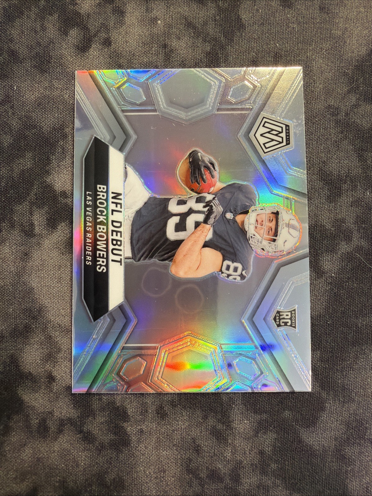 2024 Panini Mosaic - NFL Debut Brock Bowers #286 Silver Prizm (RC)