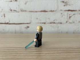 LEGO Star Wars Minifigure: Luke Skywalker - sw0395 - From Set 9496