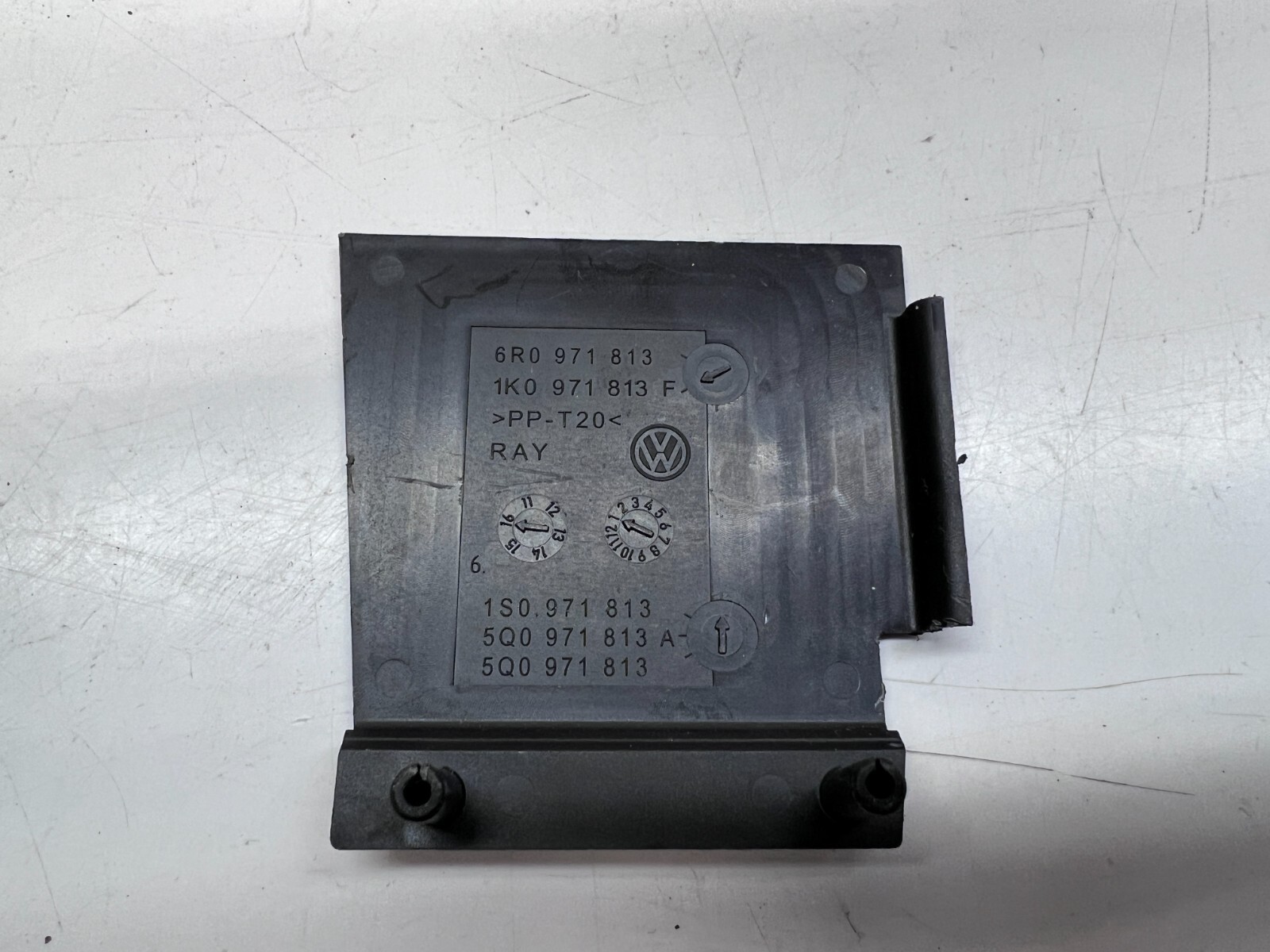 LAMBORGHINI HURACAN EVO LP580 LP610 BATTERY COVER CAP OEM 1K0971813F