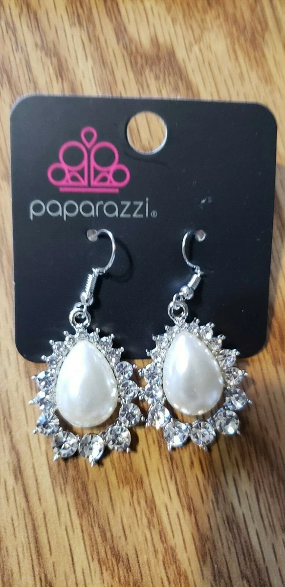 PAPARAZZI REGAL RENEWAL WHITE PEARL RHINESTONE EARRINGS VERY