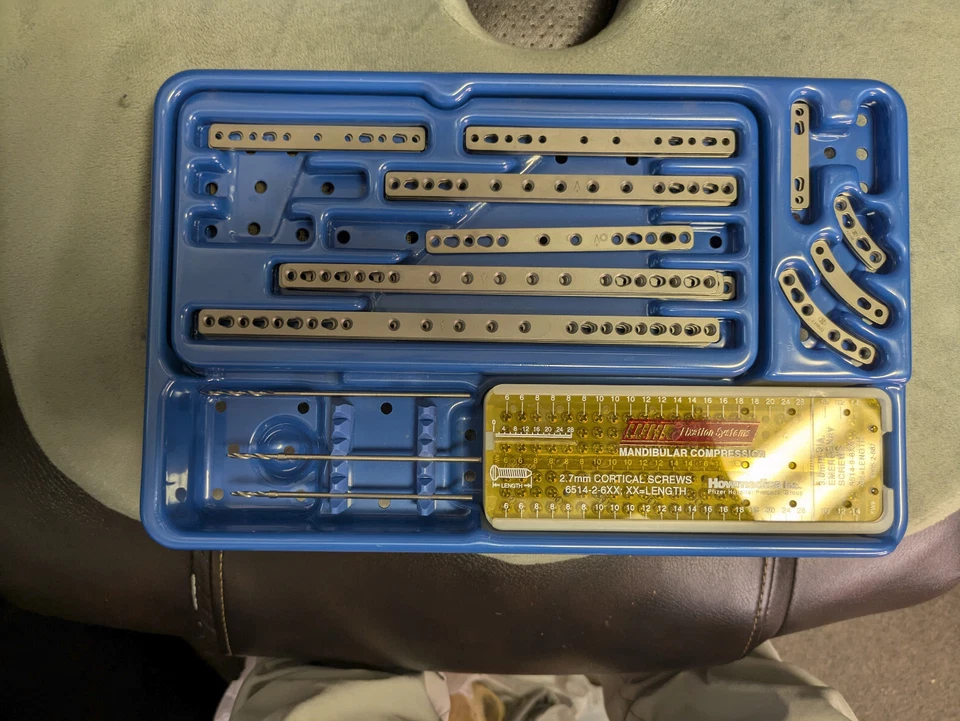 Mini sistema de compresión mandibular Howmedica Luhr 6514-0-200 6514-0-150 Foto 4 de 4