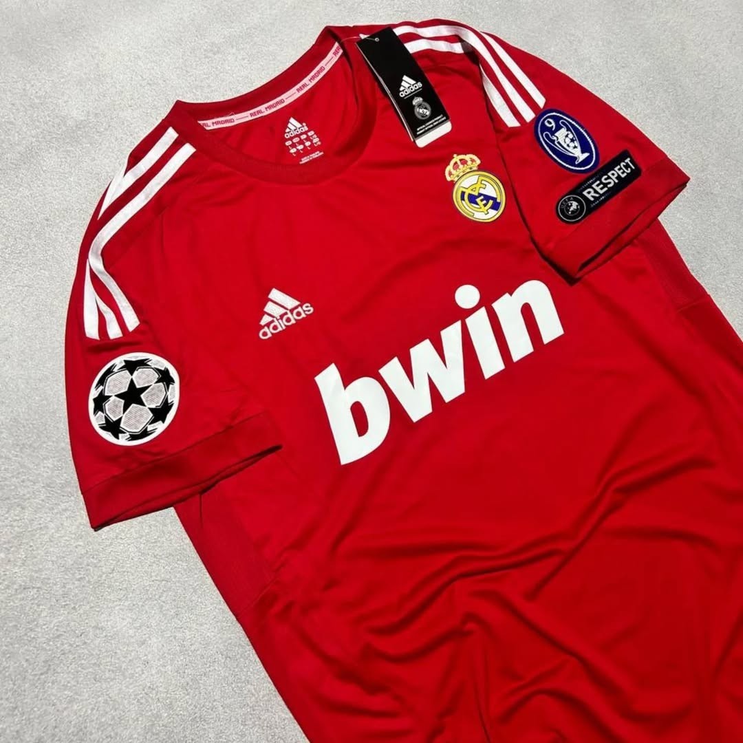 Kaka 8 Real Madrid Jersey 2011 2012 Size XL Retro Football Vintage
