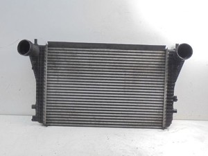 Volkswagen PASSAT B6 2009 Ladeluftkühler 3C0145805R AOJ87605