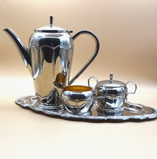 Kaffeeset Kaffeekanne Milchkännchen Zuckerdose Metall