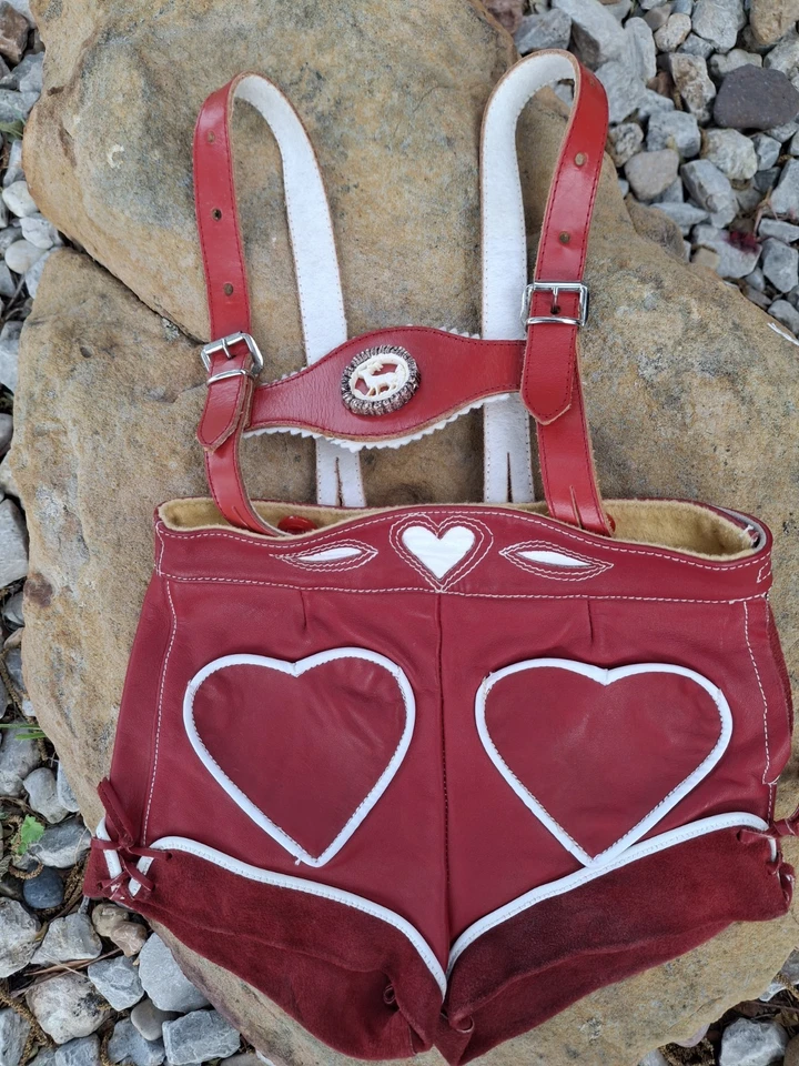 PANTALONES DE CUERO VINTAGE ALEMANES NIÑO PEQUEÑO ROJO Y BLANCO ¡¡¡MUY RAROS!!!!  Foto 2 de 4