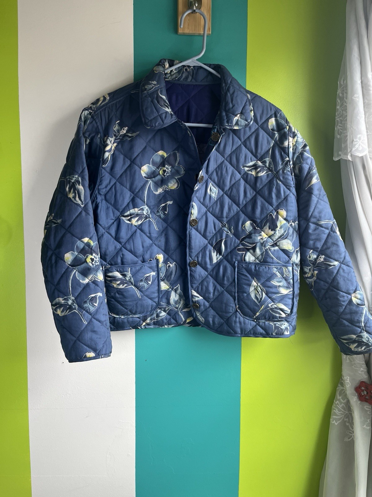 Silk Patchwork Quilted Jacket Floral Pattern Reve… - image 8