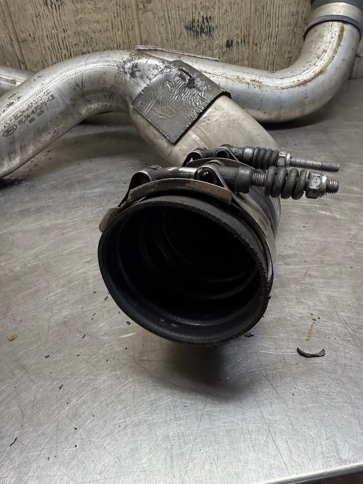 08-10 Tubos de tubo intercooler Powerstroke Powerstroke OEM FORD F250 F350 6,4 L Foto 3 de 4