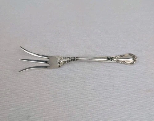 Gorham Chantilly 1895 Sterling Silver Lemon Fork 4.5” No Mono