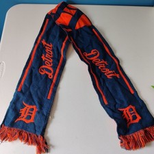 NWT-DETROIT TIGERS Winter Scarf By Forever Collectibles 48