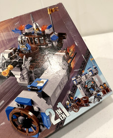 Lego Movie 70806 Castle Cavalry - factory sealed with box damage