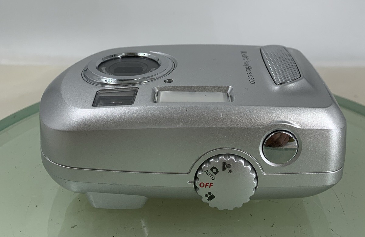 Kodak EasyShare C300 3.2MP Compact Digital Camera SILVER 1