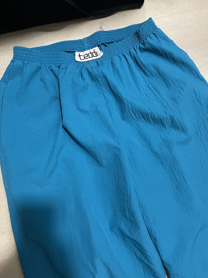 复古 Teddi 全套服装套装 80 年代 20 世纪 80 年代复古风衣裤子和衬衫  — 第 3/4 张图片