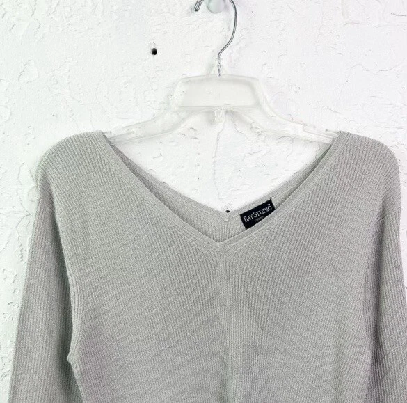 Top de manga larga tejido acanalado de seda plateado metálico y2k principios de la década de 2000 mediano Foto 2 de 4