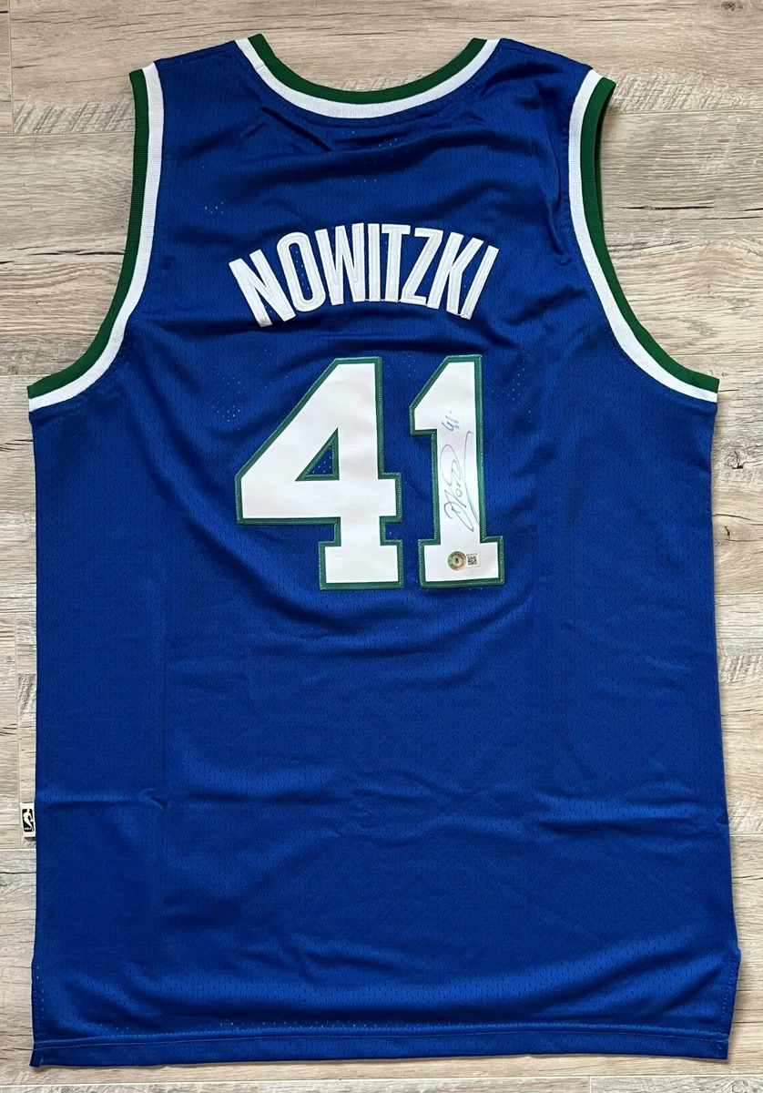 Dirk Nowitzki Autographed Signed Rookie DALLAS MAVERICKS Jersey