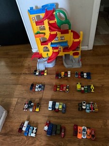 Large Car Ramp and 60 cars