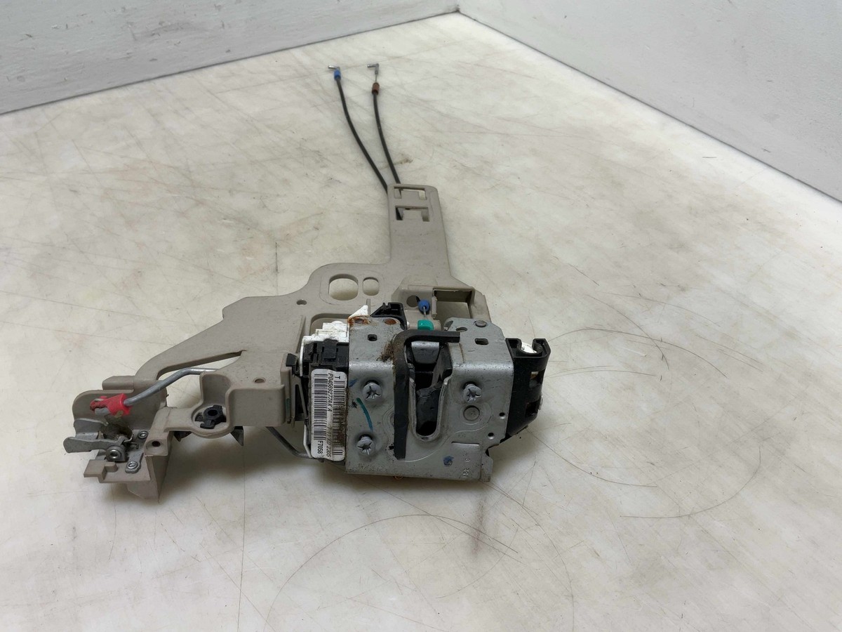 Jeep JK Wrangler OEM Drivers Left Front Door Latch Power Lock 2011