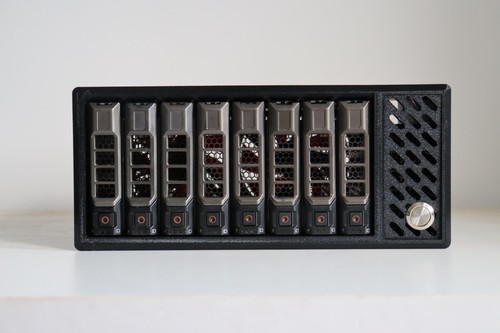 HDD Enclosure Hot Swap Cage 8-Bay Drive Bays 8x SATA 3.5"/2.5"Sas HDD