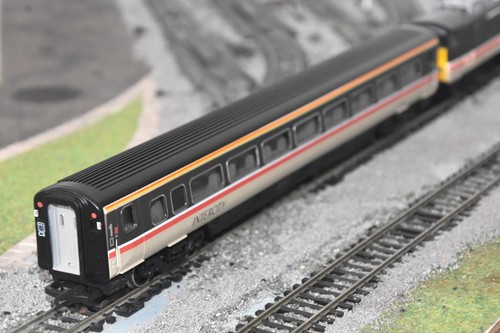 Hornby Mk4 1st Coach InterCity 225 Spur O Schwalbe Executive Livery 11214 sehr guter Zustand | Zustand: Used