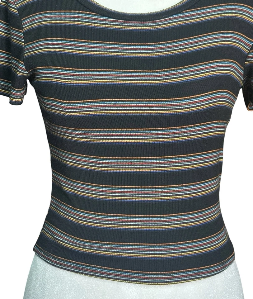 Camiseta de bebé Forever 21 talla S a rayas acanalada años 90 ajustada crop grunge indie sleaze Foto 2 de 4