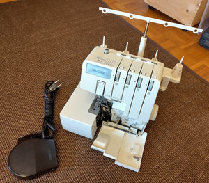 Brother Lock 925D, Overlock-Nähmaschine, defekt