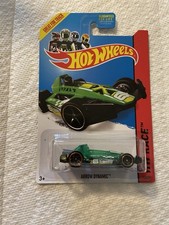 Hot Wheels Arrow Dynamic HW Race Green