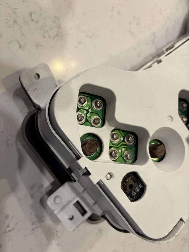 Приборная панель спидометра Jeep Wrangler TJ 01-02 56009170 неуверенная миля - Изображение 4 из 4