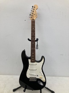 1996 Fender Stratocaster Traditional MIM Black Label Electric Guitar MN6