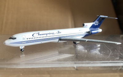 Gemini Jets Champion Air Boeing 727-200 N697CA 1:400 Die Cast Modell - OVP