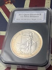 2012 Queen Elizabeth II 1oz Silver Britannia £2 Coin 958,1oz Fine Silver in Slab