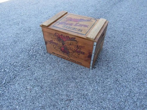 Vintage Miller High Life Wooden Beer Crate Box   Breweriana Advertising