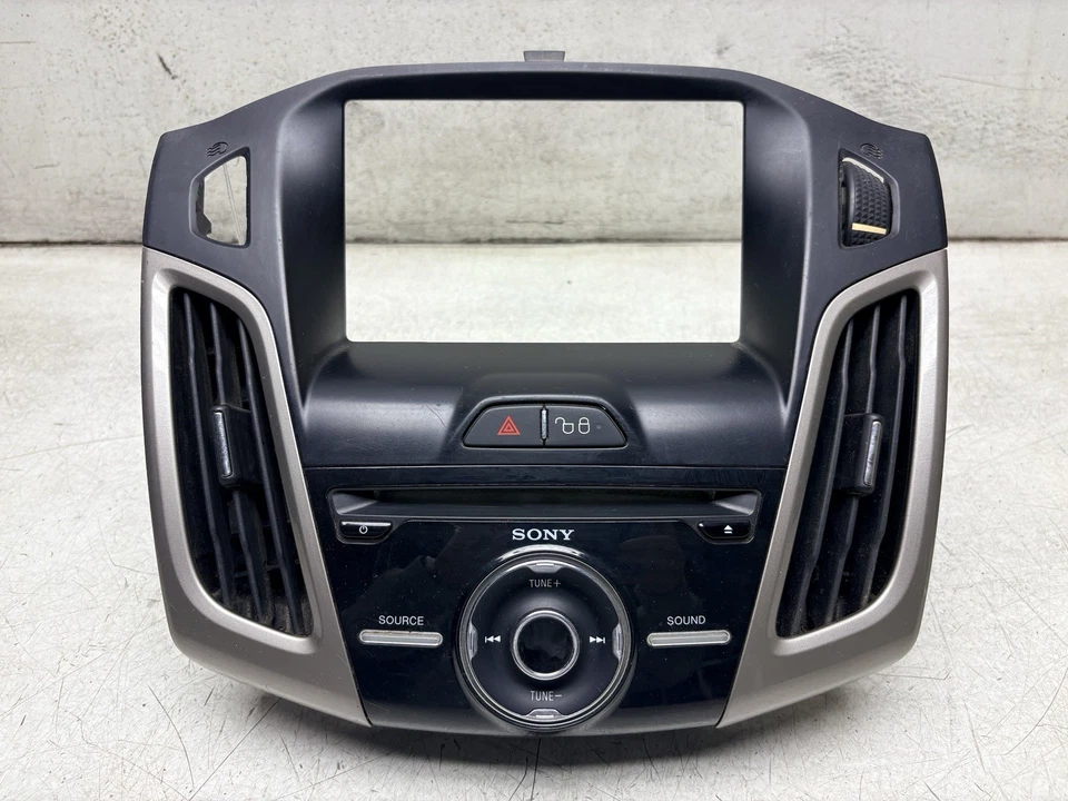 Bisel de embellecedor de tablero de pantalla de radio Ford Focus 12-18 con rejillas de ventilación BM51-18835-DAW OEM J439 Foto 2 de 4