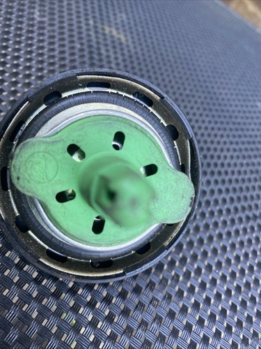 bmw 3 series 2005 320i e91 E90 Fuel Filler Cap May Fit Other Models - Picture 4 of 12