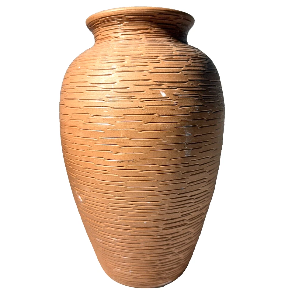 Florero Pier 1 de cerámica hecho en Italia 10” con textura de terracota ~ gran ambiente boho Foto 2 de 4