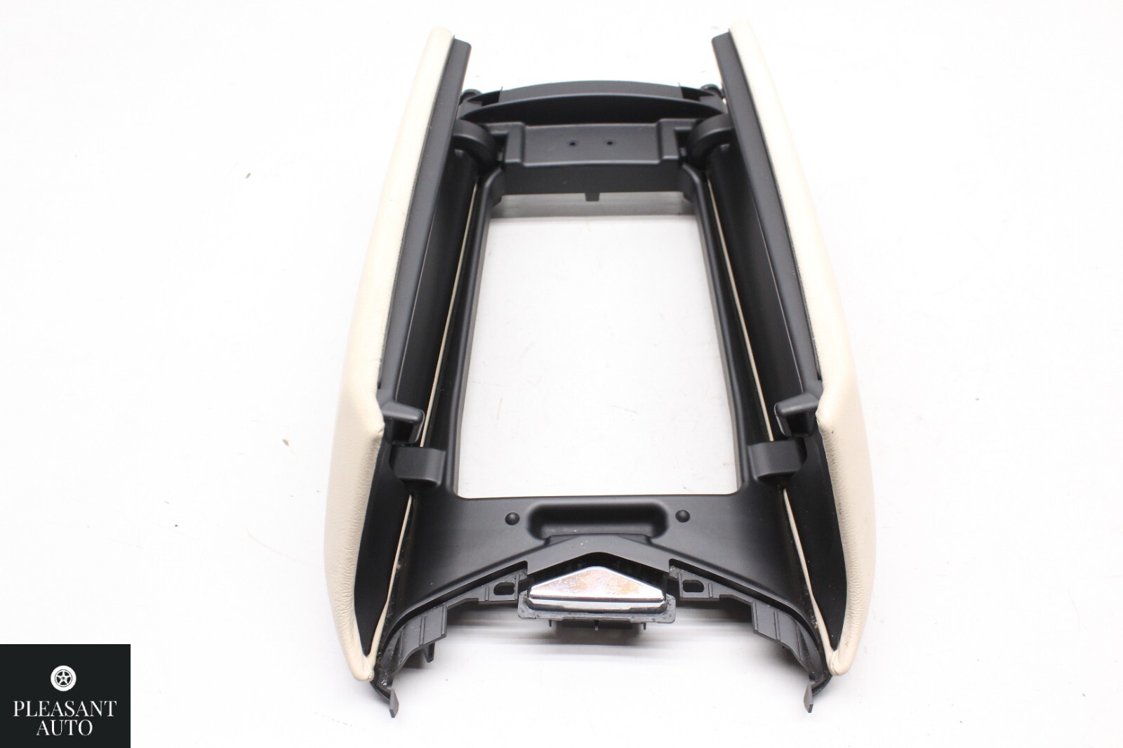 14-23 MASERATI GHIBLI QUATTROPORTE CENTER CONSOLE ARMREST ARM REST COVER LID OEM